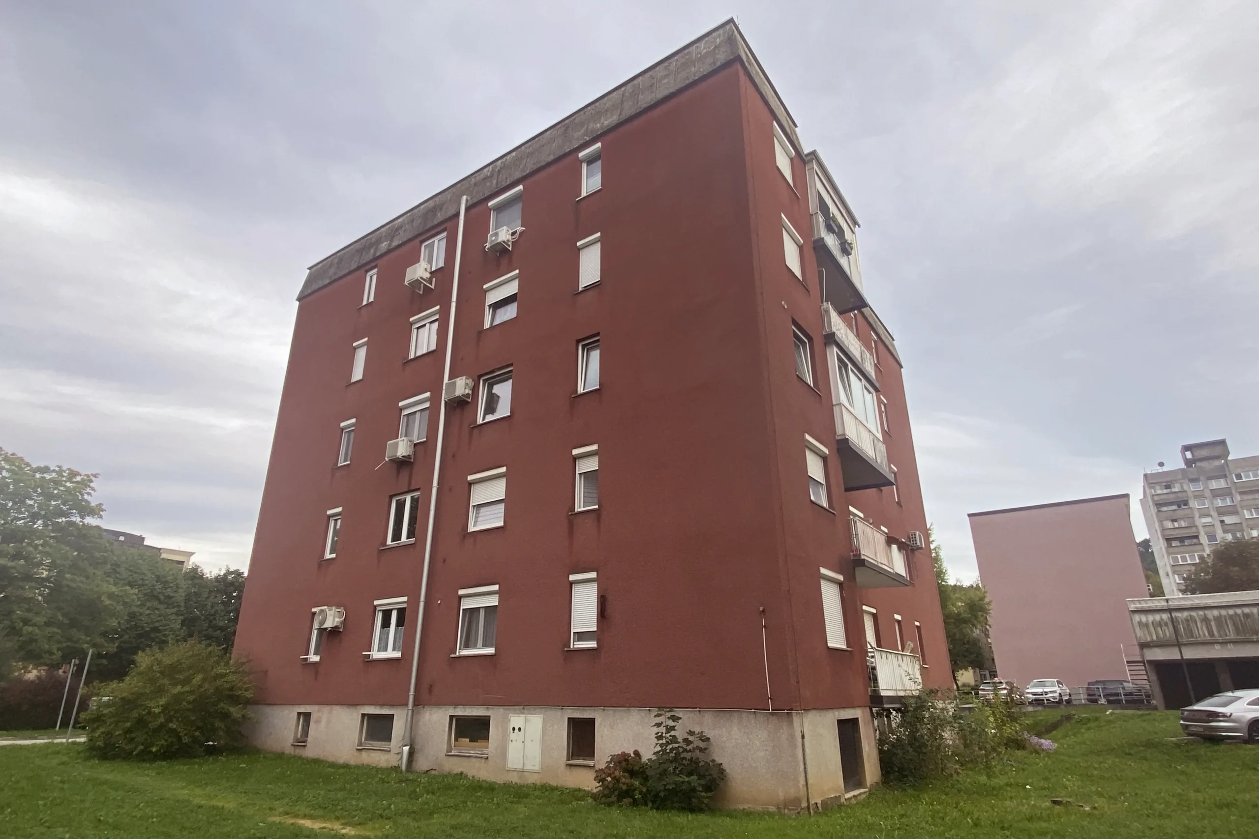 Borisa Kraigherja 2, Velenje