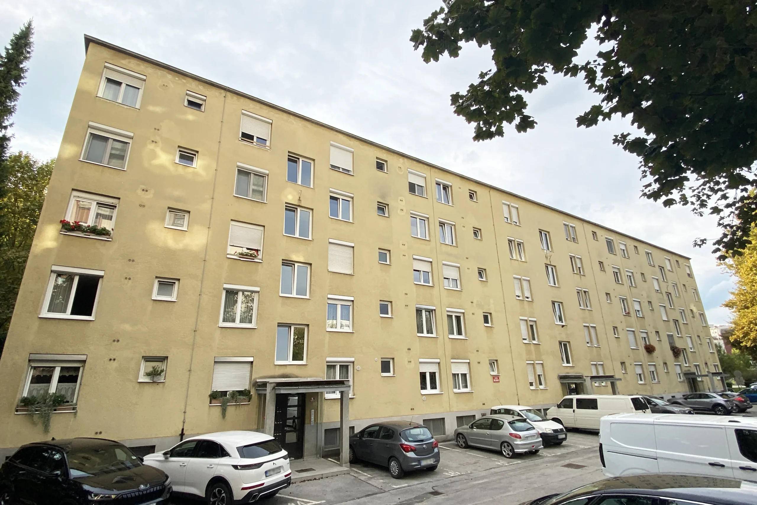 Borisa Kraigherja 8a-c, Velenje