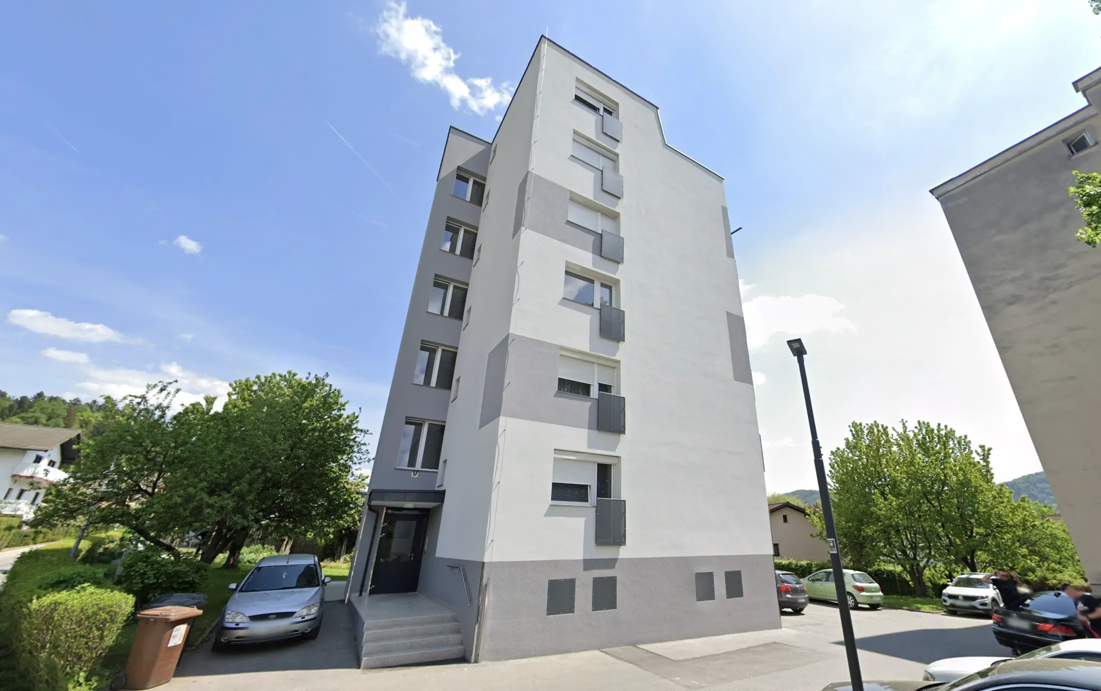 Kajuhova cesta 12, Velenje