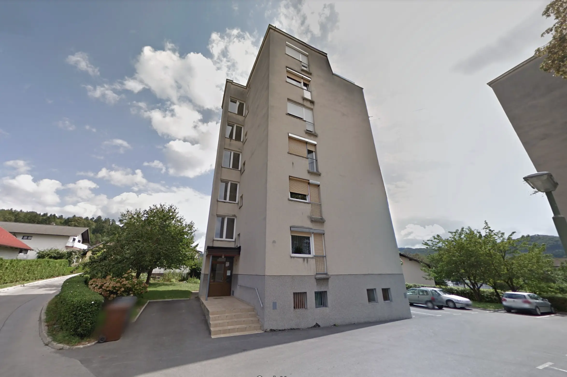 Kajuhova cesta 12, Velenje