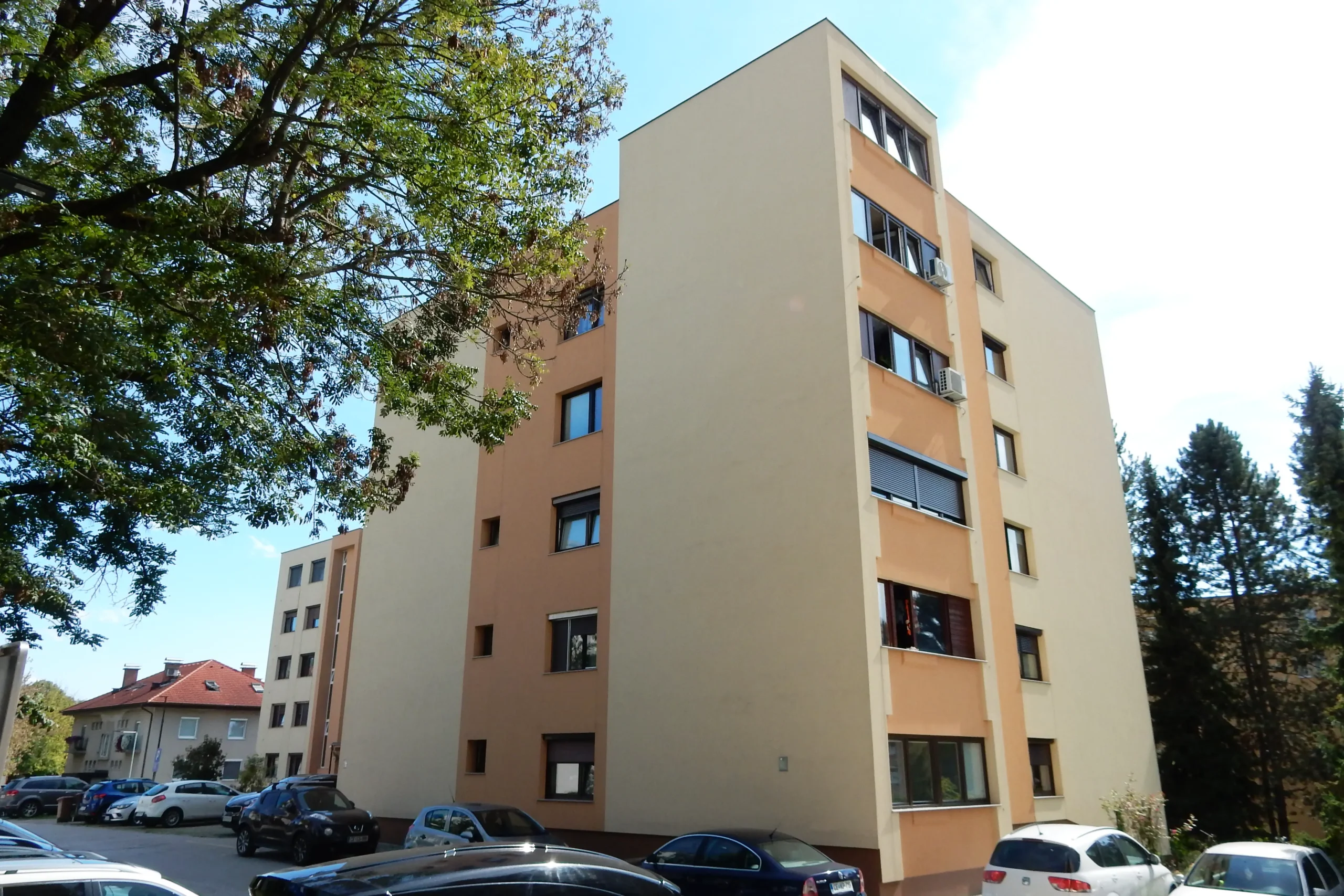 Šercerjeva cesta 11, Velenje